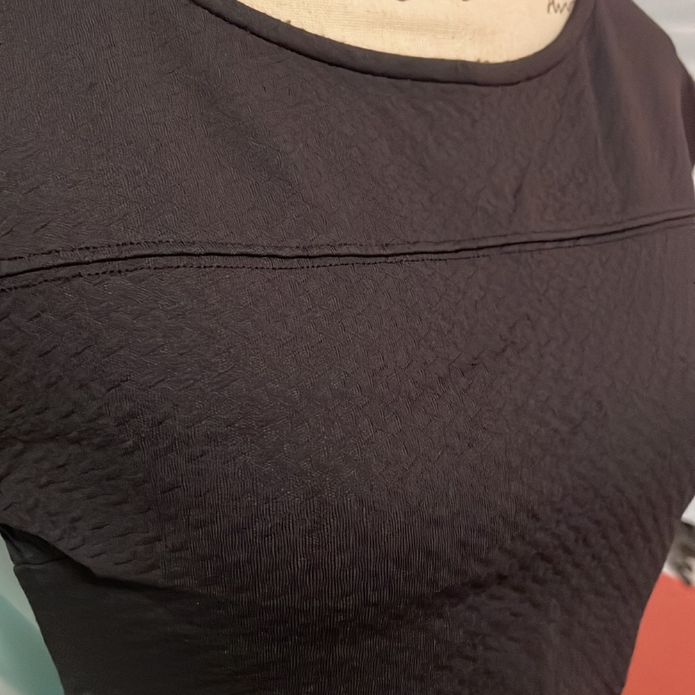 BEBE cropped top in Charcoal Grey sz Small - Picture 6 of 7